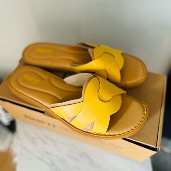 Born Isabella Slide Leather Sandal, Cushioned Comfort Shoe, Size 10, Yellow, NWT - Picture 5 of 15
